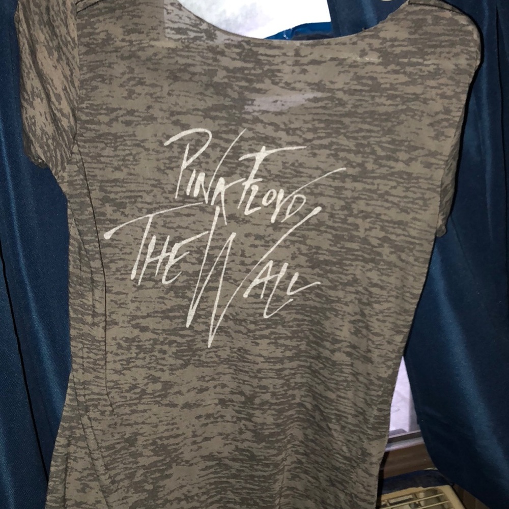 Pink Floyd shirt - Picture 2 of 2